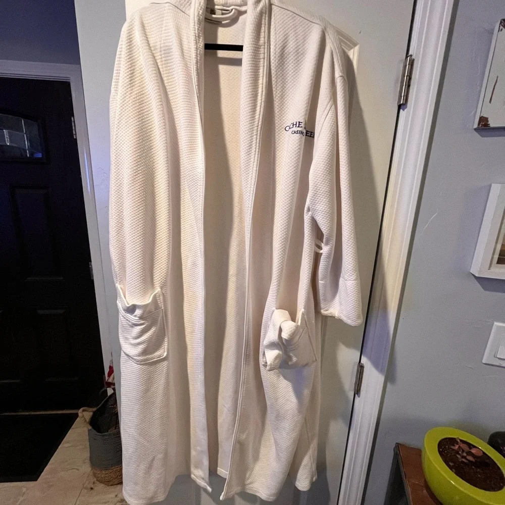 Cash Creek Casino Robe - OSFM